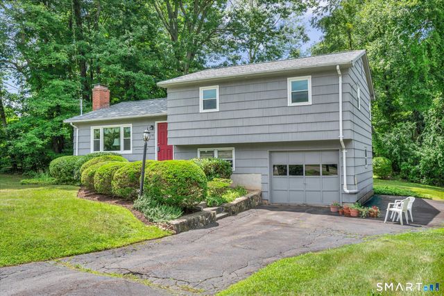 54 Exeter Road, Hamden, CT 06518