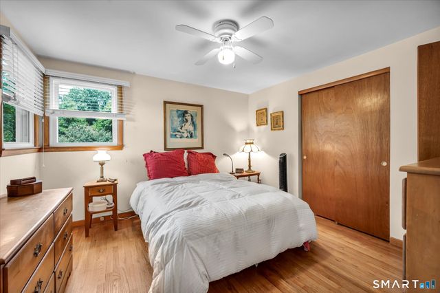 54 Exeter Road, Hamden, CT 06518