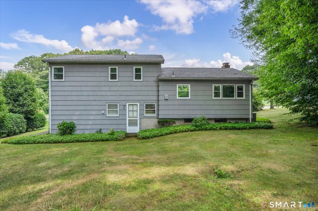 54 Exeter Road, Hamden, CT 06518