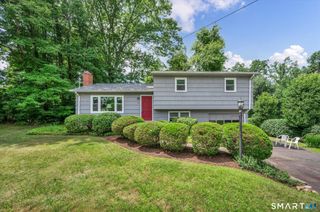 54 Exeter Road, Hamden, CT 06518