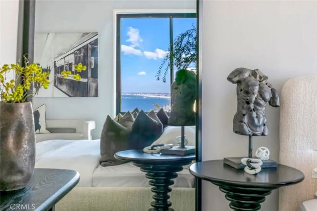 1310 E Ocean Boulevard 1007, Long Beach, CA 90802