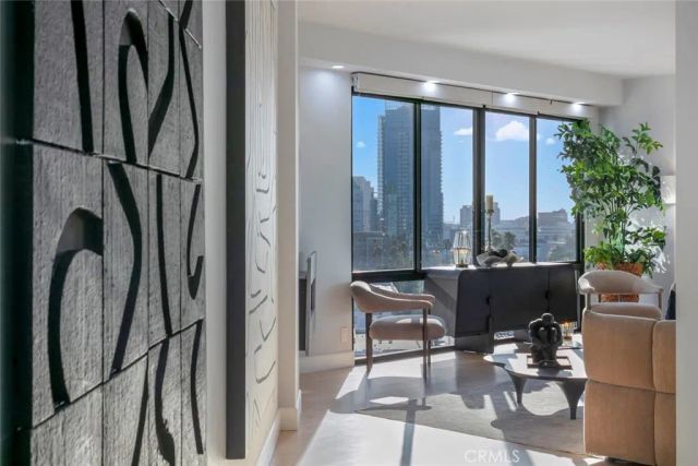 1310 E Ocean Boulevard 1007, Long Beach, CA 90802