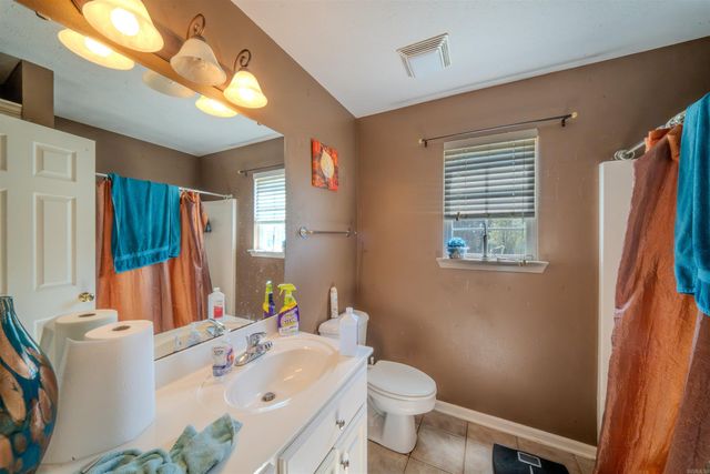 4605 CLIFF Court, Bryant, AR 72002