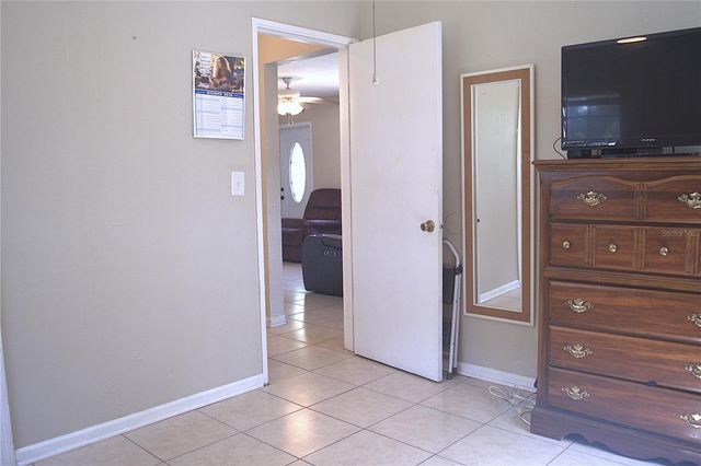 2721 SUNSHINE DRIVE N, Lakeland, FL 33801