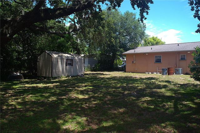 2721 SUNSHINE DRIVE N, Lakeland, FL 33801