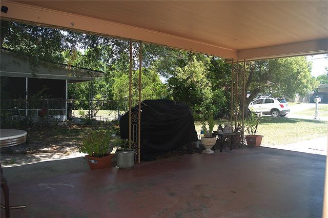 2721 SUNSHINE DRIVE N, Lakeland, FL 33801
