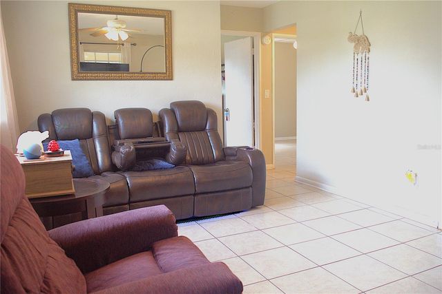 2721 SUNSHINE DRIVE N, Lakeland, FL 33801