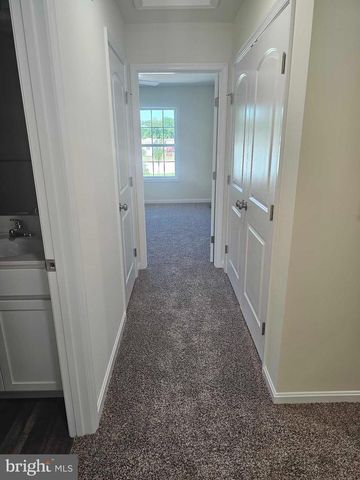 233 ROJAN RD #110, Dover, DE 19901