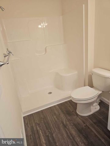 233 ROJAN RD #110, Dover, DE 19901