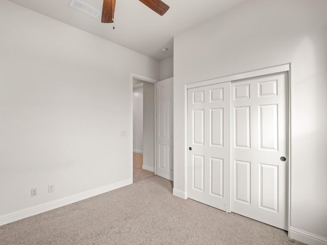 5885 E Booker Avenue, Fresno, CA 93727