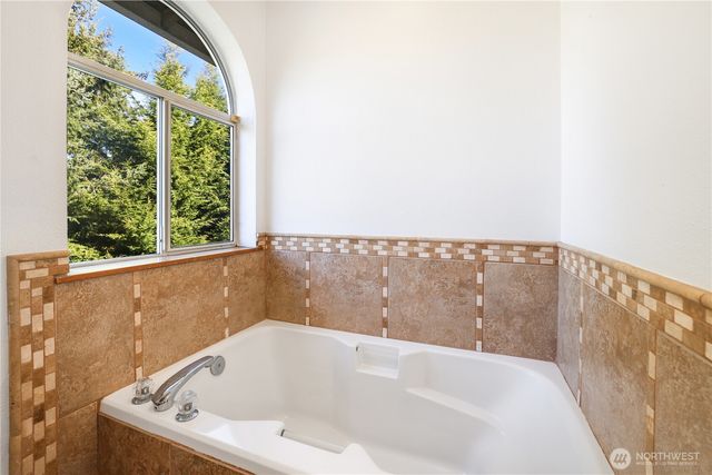 9415 137th Street E, Puyallup, WA 98373