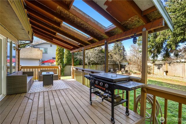 9415 137th Street E, Puyallup, WA 98373