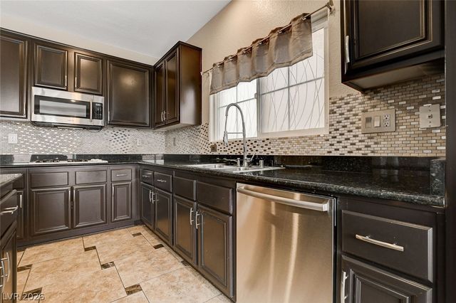 66 Archer Glen Avenue, Henderson, NV 89002