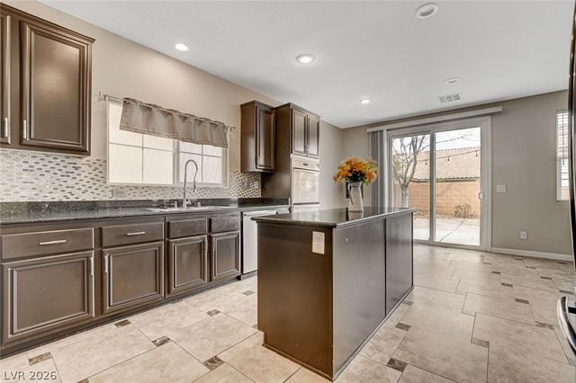 66 Archer Glen Avenue, Henderson, NV 89002