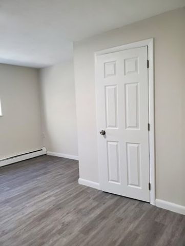 580 Cummins Highway 4, Boston, MA 02126