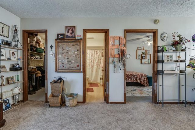 6037 NW 54th Place, Warr Acres, OK 73122