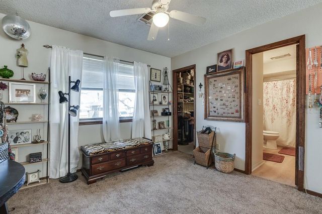 6037 NW 54th Place, Warr Acres, OK 73122