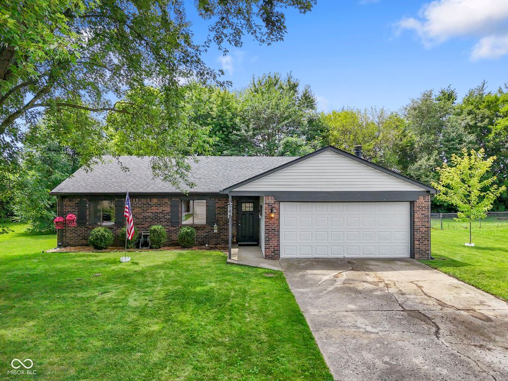 386 Boonesboro Road, Greenwood, IN 46142