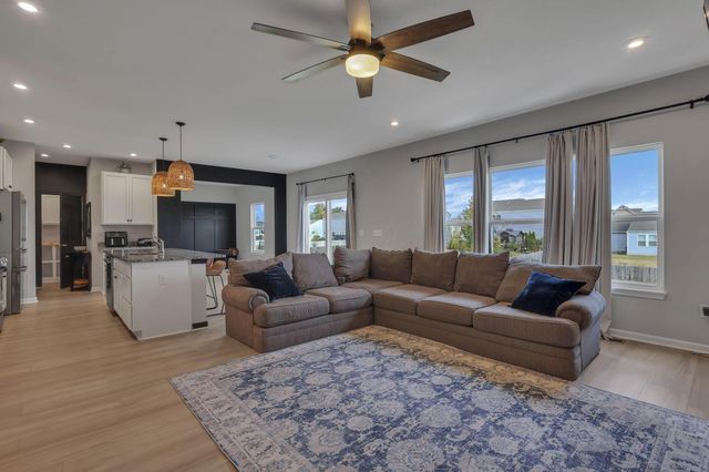 1730 Dickson Drive, Marysville, OH 43040