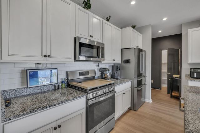 1730 Dickson Drive, Marysville, OH 43040