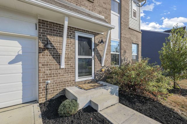 1730 Dickson Drive, Marysville, OH 43040