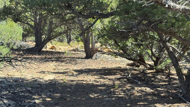 2395 Camino Del Oso, Santa Fe, NM 87501