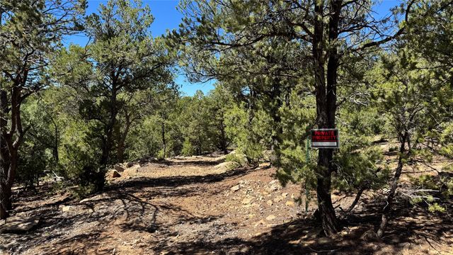 2395 Camino Del Oso, Santa Fe, NM 87501