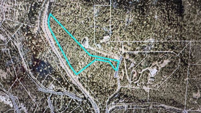 2395 Camino Del Oso, Santa Fe, NM 87501