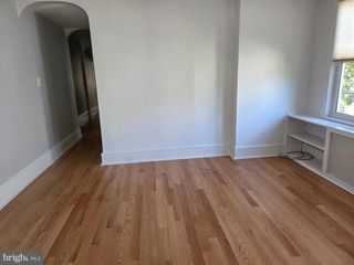 10 9TH AVE, Haddon Heights, NJ 08035