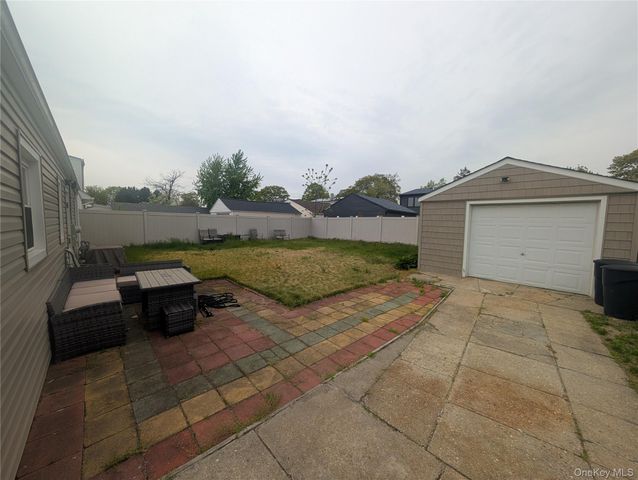 39 State Street, Valley Stream, NY 11580
