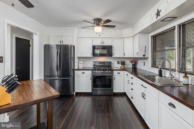 51 S GOLFWOOD AVE, Carneys Point, NJ 08069