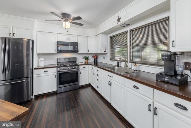 51 S GOLFWOOD AVE, Carneys Point, NJ 08069