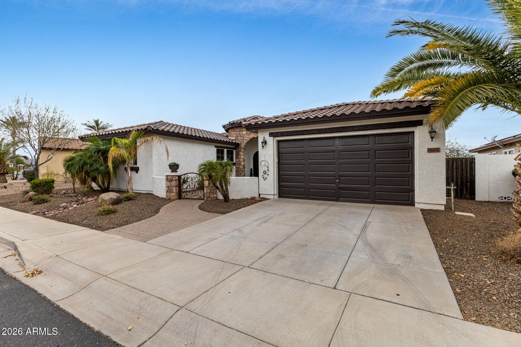 Image 2 of property listing at 6602 S BRIDAL VAIL Drive, Gilbert, AZ 85298