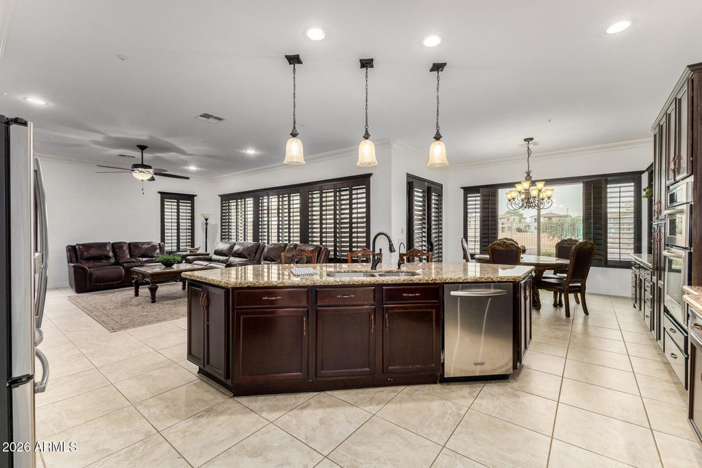 Image 35 of property listing at 6602 S BRIDAL VAIL Drive, Gilbert, AZ 85298