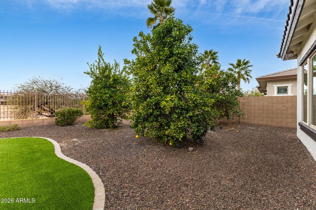 Image 65 of property listing at 6602 S BRIDAL VAIL Drive, Gilbert, AZ 85298