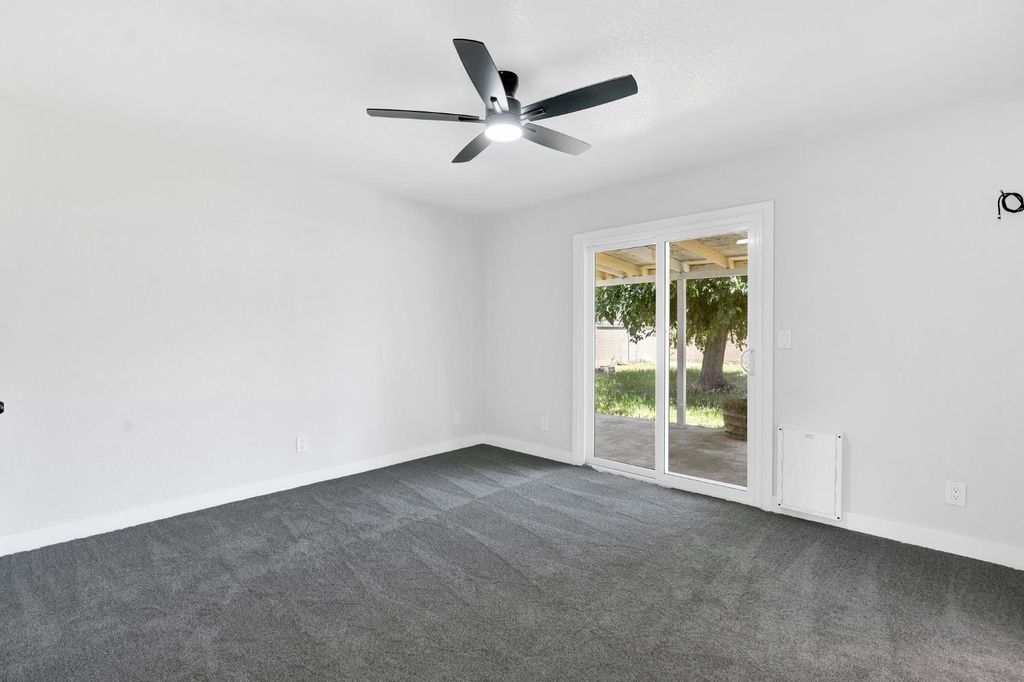 Image 23 of property listing at 17563 Road 25, Madera, CA 93638