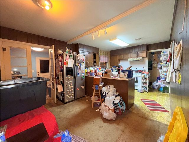 511 N Wright Street, Siloam Springs, AR 72761