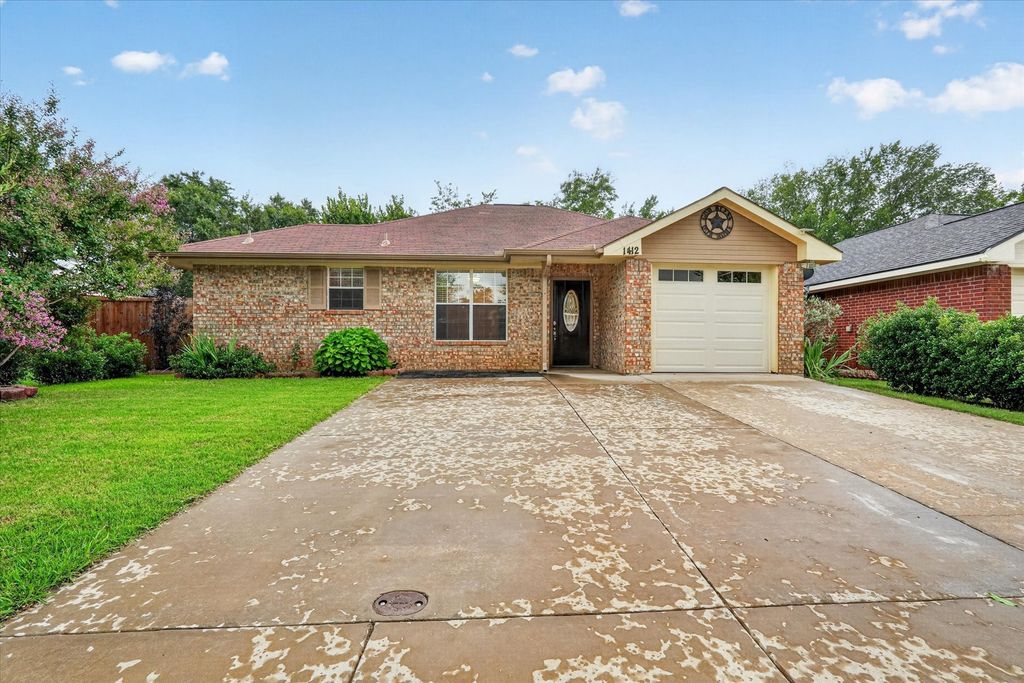 1412 Paco Trail, Denton, TX 76209