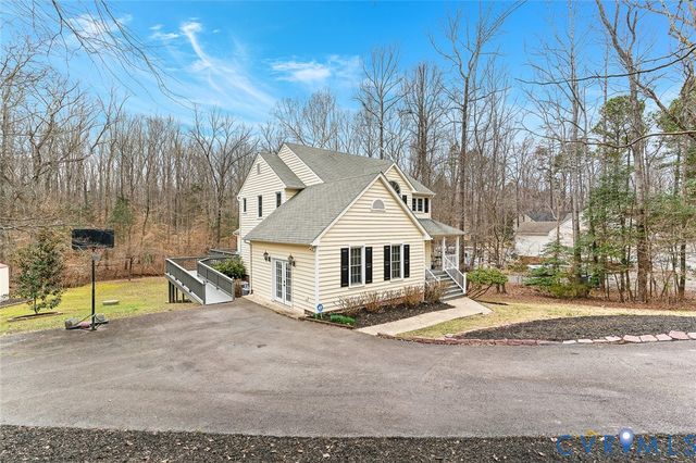 9525 Springhouse Dr, Chesterfield, VA 23832