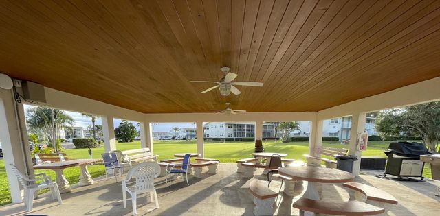 210 Horizons Street E 207, Boynton Beach, FL 33435