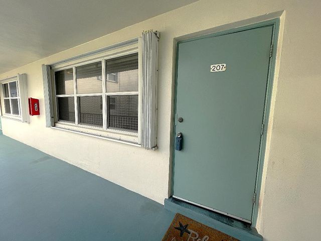 210 Horizons Street E 207, Boynton Beach, FL 33435