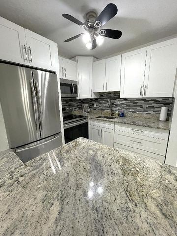 210 Horizons Street E 207, Boynton Beach, FL 33435