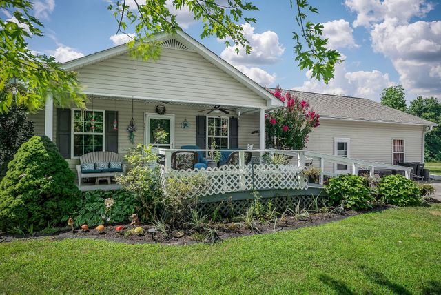 1565 Canada Flatt Rd, Cookeville, TN 38506