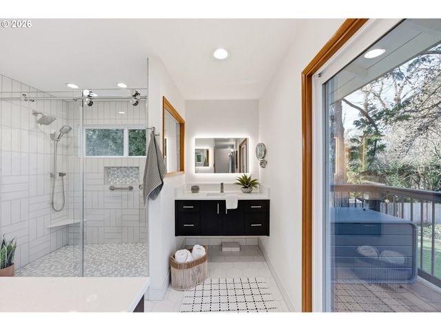 14055 Ne RIVER VISTA Ln, Aurora, OR 97002