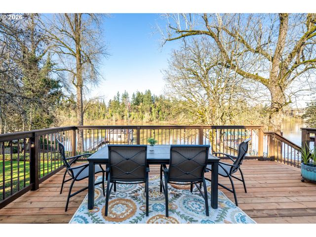 14055 Ne RIVER VISTA Ln, Aurora, OR 97002