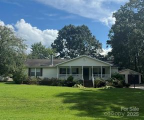 509 James C Lane, Dallas, NC 28034