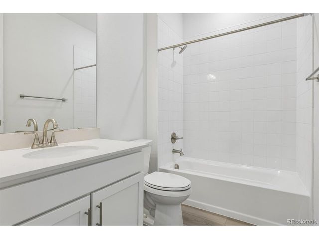 800 Lawson Dr, Elizabeth, CO 80107