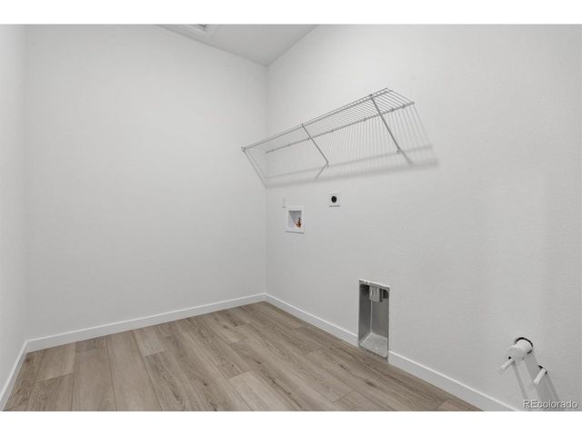 800 Lawson Dr, Elizabeth, CO 80107