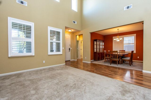 1920 Trail Way, Turlock, CA 95382