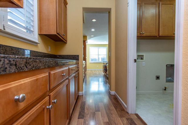 1920 Trail Way, Turlock, CA 95382